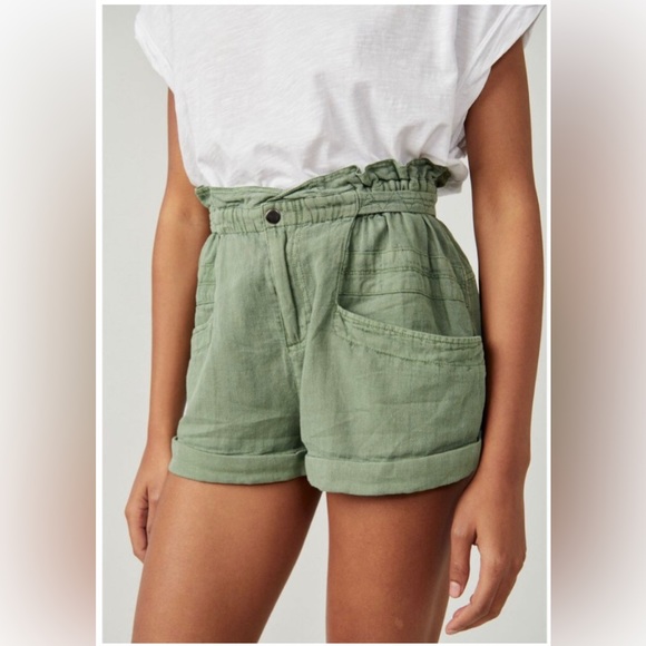 NWT Free People Topanga Cuff Shorts in Oil Green - Picture 9 of 14
